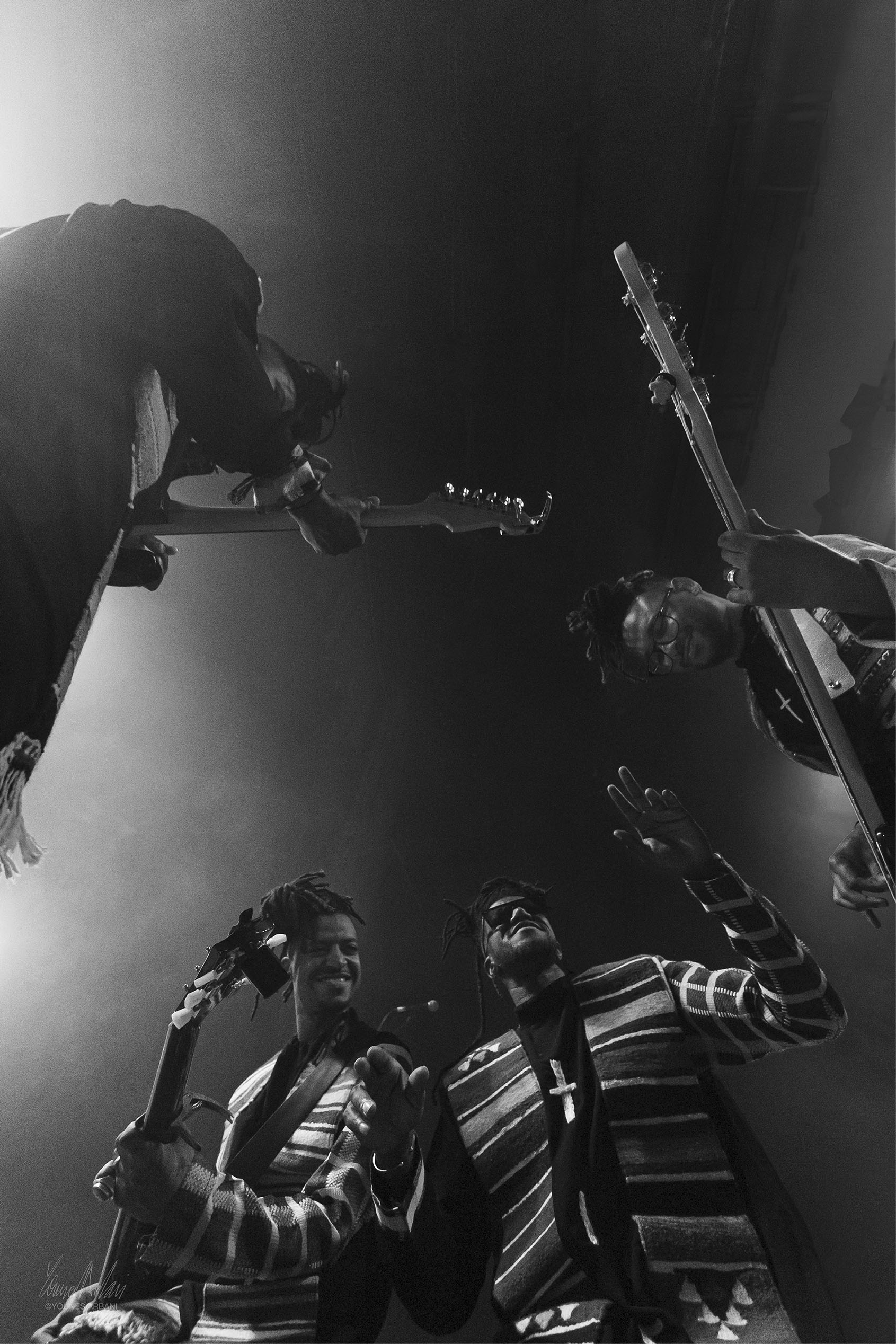 8127Horizontal Showcase